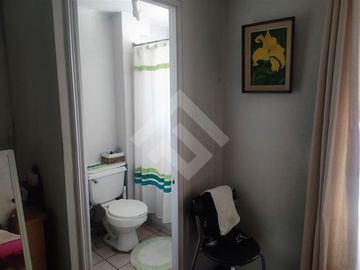 Se vende casa 3 pisos, pareada, año de construcción 1997, d...
