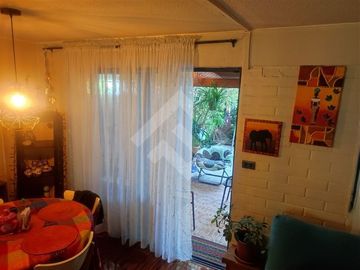 Se vende casa 3 pisos, pareada, año de construcción 1997, d...