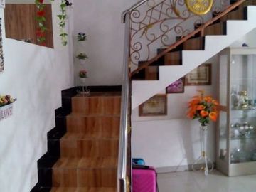 Rumah bangunan baru 2 lantai sejuk aman view pegunungan di ujungberung kota bandung | MARTININGSIH