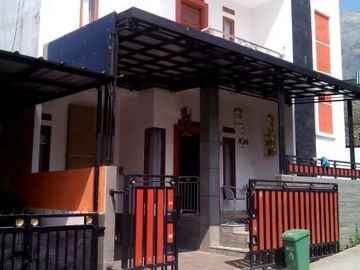 Rumah bangunan baru 2 lantai sejuk aman view pegunungan di ujungberung kota bandung | MARTININGSIH