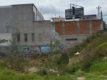 De Oportunidad Terreno Bien Ubicado Av Antonio J. Sucre y Av Diego de Vazquez