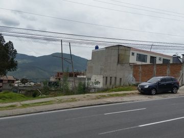 De Oportunidad Terreno Bien Ubicado Av Antonio J. Sucre y Av Diego de Vazquez
