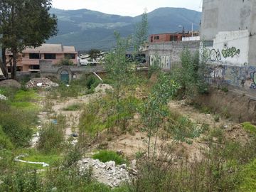 De Oportunidad Terreno Bien Ubicado Av Antonio J. Sucre y Av Diego de Vazquez