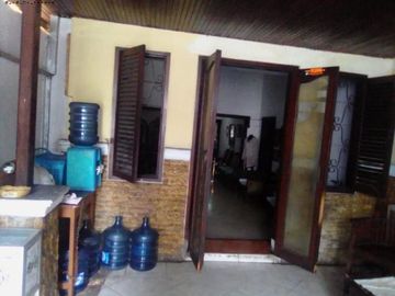 Rumah Jl Ciliwung Area komersial, Strategis