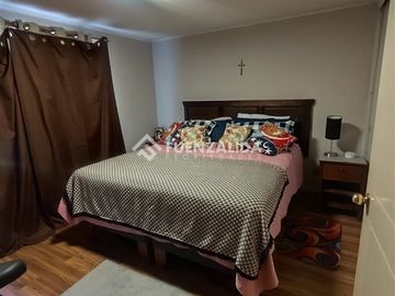 Casa en venta de 4 dorm. en Maipú