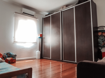 EXCEOLENTE DEPARTAMENTO 3 AMBIENTES MUY LUMINOSO SEMI PISO