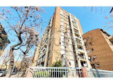 VENTA DEPTO 2D 2B, MONEDA, METRO ULA, APTO DISCAP.