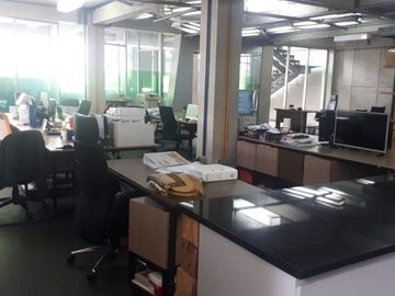 Ruang Usaha Lokasi Premium di Cempaka Putih Jakarta Pusat