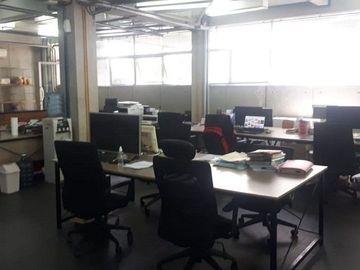 Ruang Usaha Lokasi Premium di Cempaka Putih Jakarta Pusat