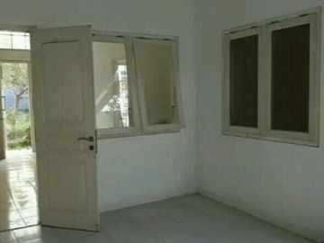 Sewa Rumah Kosong Bagus SHM di Bukit Palma Citraland