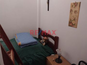 🌊 ¡VIVE EL PARAÍSO EN HUANCHACO! 🌅

¡Oportunidad única para tener tu casa de playa en uno de los destinos más emblemáticos de Trujillo! Ubicada a so