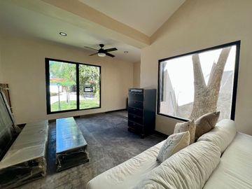 VENTA CASA RESIDENCIAL DE 1 PISO EN PRIVADA EN ZONA COUNTRY DE MERIDA, YUCATAN