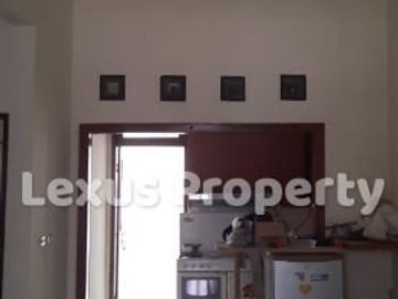 Dijual rumah di Kirana Alam Sutera