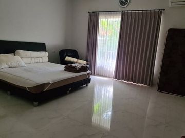 Rumah Mewah Hook Siap Huni di Darmo Permai Timur Surabaya