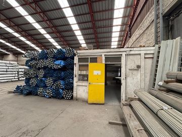 ARRIENDO BODEGA 2000M2/TERRENO2000M2 LA VARA-SAN BERNARDO