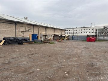 ARRIENDO BODEGA 2000M2/TERRENO2000M2 LA VARA-SAN BERNARDO