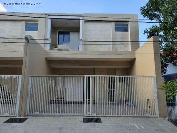 Rumah Rungkut Asri Utara NEW MINIMALIS