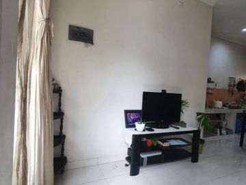 Rumah Hot Sale Siap Huni Di Emerald Bintaro - Sc 5103