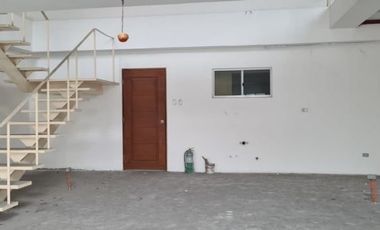 For Sale 3BR Penthouse Unit in Vimana Verde Residences