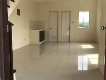 Townhouse for Sale in Angono Rizal For more details, Tripping contact: DONALD PORTUGUEZ SUN# 0933825---- TM# 0955561----