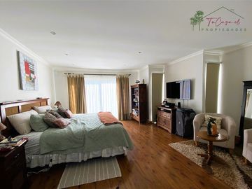 Casa en parcela 4D/4B quincho- piscina- Club de Golf Oliveto