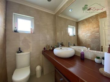 Casa en parcela 4D/4B quincho- piscina- Club de Golf Oliveto