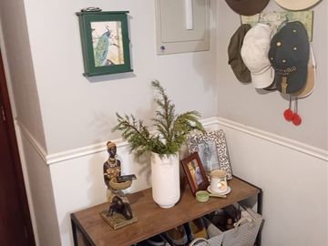 EXCELENTE Departamento ,Recibos, 3 dormitorios , escritorio