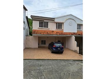 Se Vende Casa Dúplex en Limajo $ 285 k AB