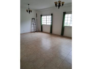 Se Vende Casa Dúplex en Limajo $ 285 k AB