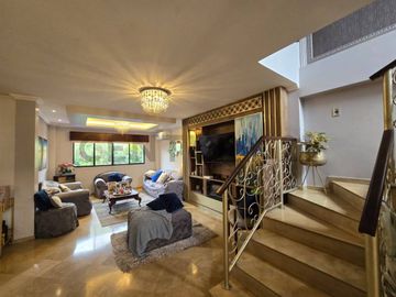 Venta de Casa con piscina en Urbanización Via al Sol, Vía a la Costa V.Vill