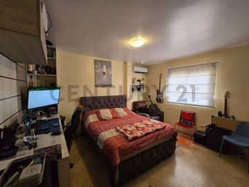 Venta de Casa con piscina en Urbanización Via al Sol, Vía a la Costa V.Vill