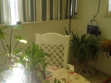 DUPLEX , CON GARAGE , DOS PATIOS , EXCELENTE UBICACION