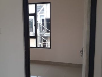 PILIHAN BIJAK Rumah 2 lantai Bonus balkon Kopo Katapang dekat Margahayu Permai, Permata Kopo dan Cibaduyut