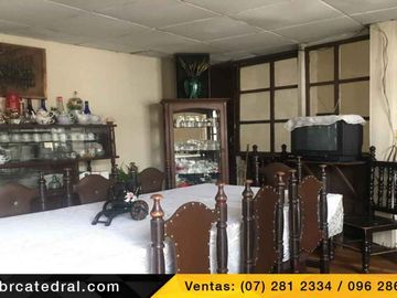 Casa de venta en Centro - San Sebastian – código:15336