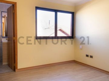 Vendo casa espaciosa en sector San Joaquín
