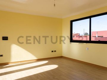 Vendo casa espaciosa en sector San Joaquín