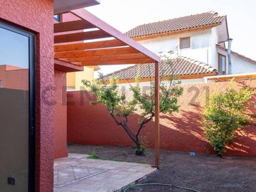 Vendo casa espaciosa en sector San Joaquín