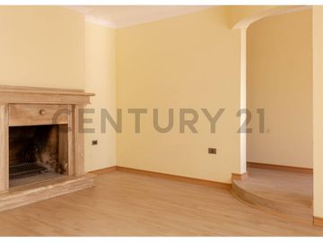 Vendo casa espaciosa en sector San Joaquín