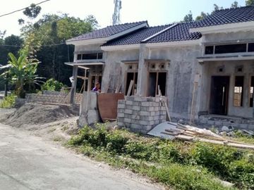 RUMAH MURAH SELATAN PERTAMINA REWULU YOGYAKARTA LUAS TANAH 111 M2