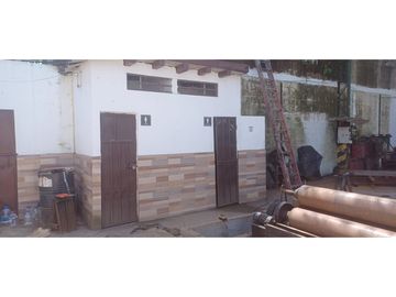 VENDO GALPON INDUSTRIAL CON OFICINAS