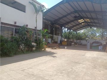 VENDO GALPON INDUSTRIAL CON OFICINAS