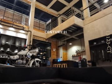 Dijual Rumah 3 Lantai Bergaya Industrial Modern Di Jak Sel
