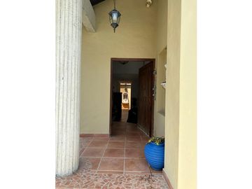 CASA AMPLIA DE 4 HECTAREAS CON PISCINA EN ALTOS DEL MARIA