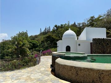CASA AMPLIA DE 4 HECTAREAS CON PISCINA EN ALTOS DEL MARIA