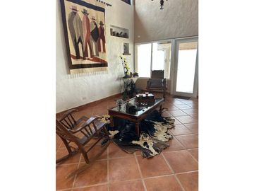 CASA AMPLIA DE 4 HECTAREAS CON PISCINA EN ALTOS DEL MARIA