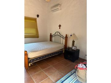 CASA AMPLIA DE 4 HECTAREAS CON PISCINA EN ALTOS DEL MARIA