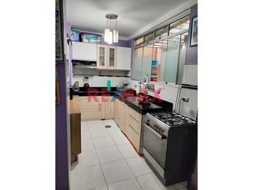 Te presentamos un hermoso departamento , ideal para ti y tu familia. Ubicado en una zona tranquila y con acceso a todos los servicios que necesitas, e