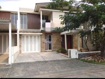 Dijual rumah elegan di Prambanan residence surabaya