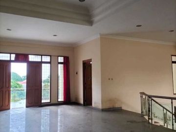 BU CEPAT rumah BESAR dijual di gegerkalong bandung