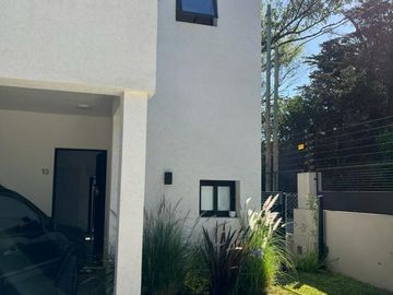 Casa en venta Parque Leloir